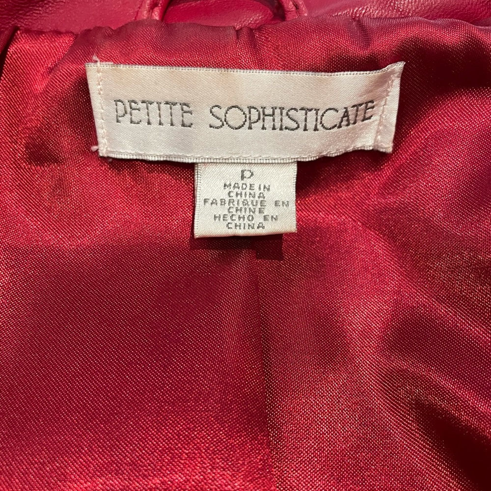 Subtle red leather jacket - Picture 7 of 9